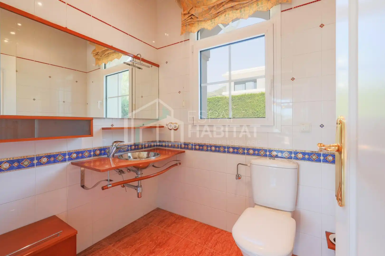Bany de Casa o xalet en venda en Vilassar de Dalt amb Calefacció, Jardí privat i Terrassa