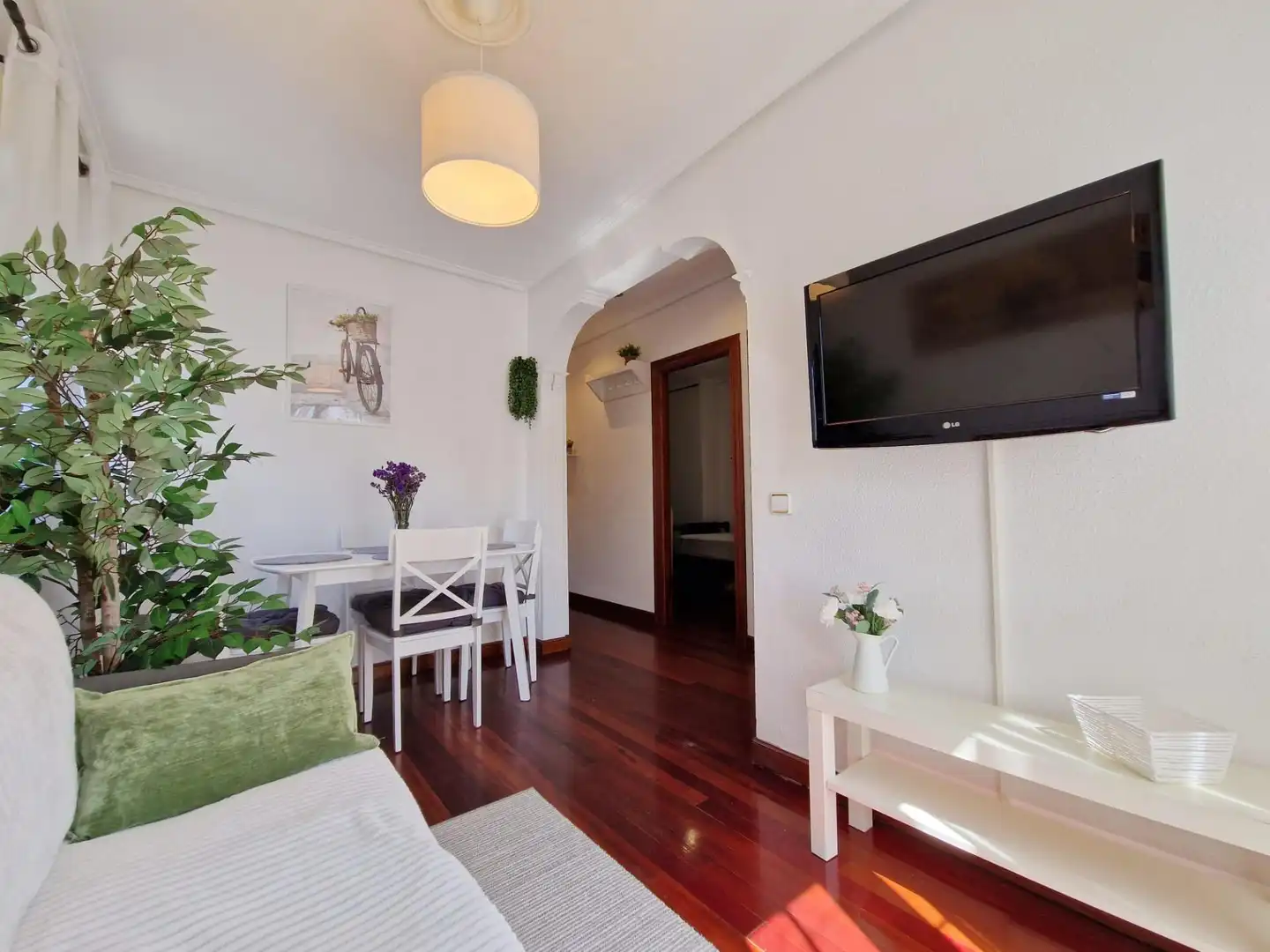 Wohnzimmer von Wohnung zur Miete in Santander mit Heizung, Terrasse und Möbliert