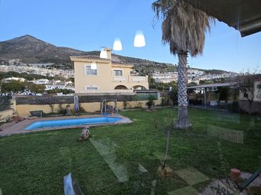Casa con piscina in vendita a Calle Verdolaga 15
