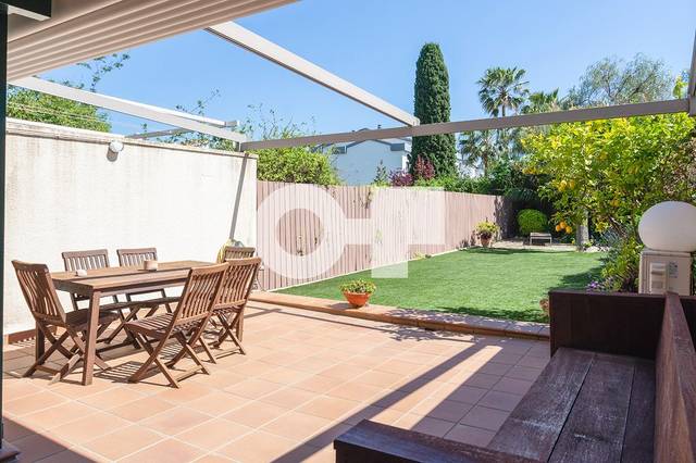 Casa adosada en Venta en Avenida Avinguda Pau Casals en Centre