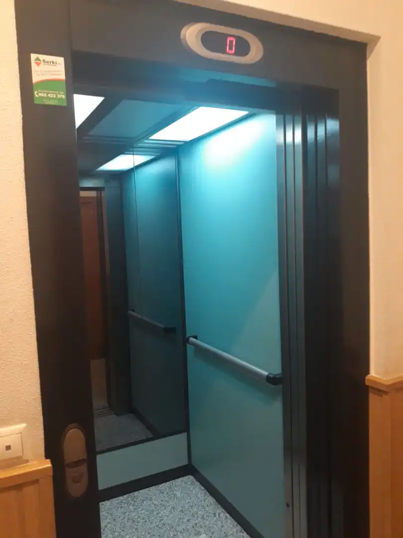 Flat for rent in Carrer Conrado del Campo, Plaza Crevillente - Antiguos Juzgados - El Asilo