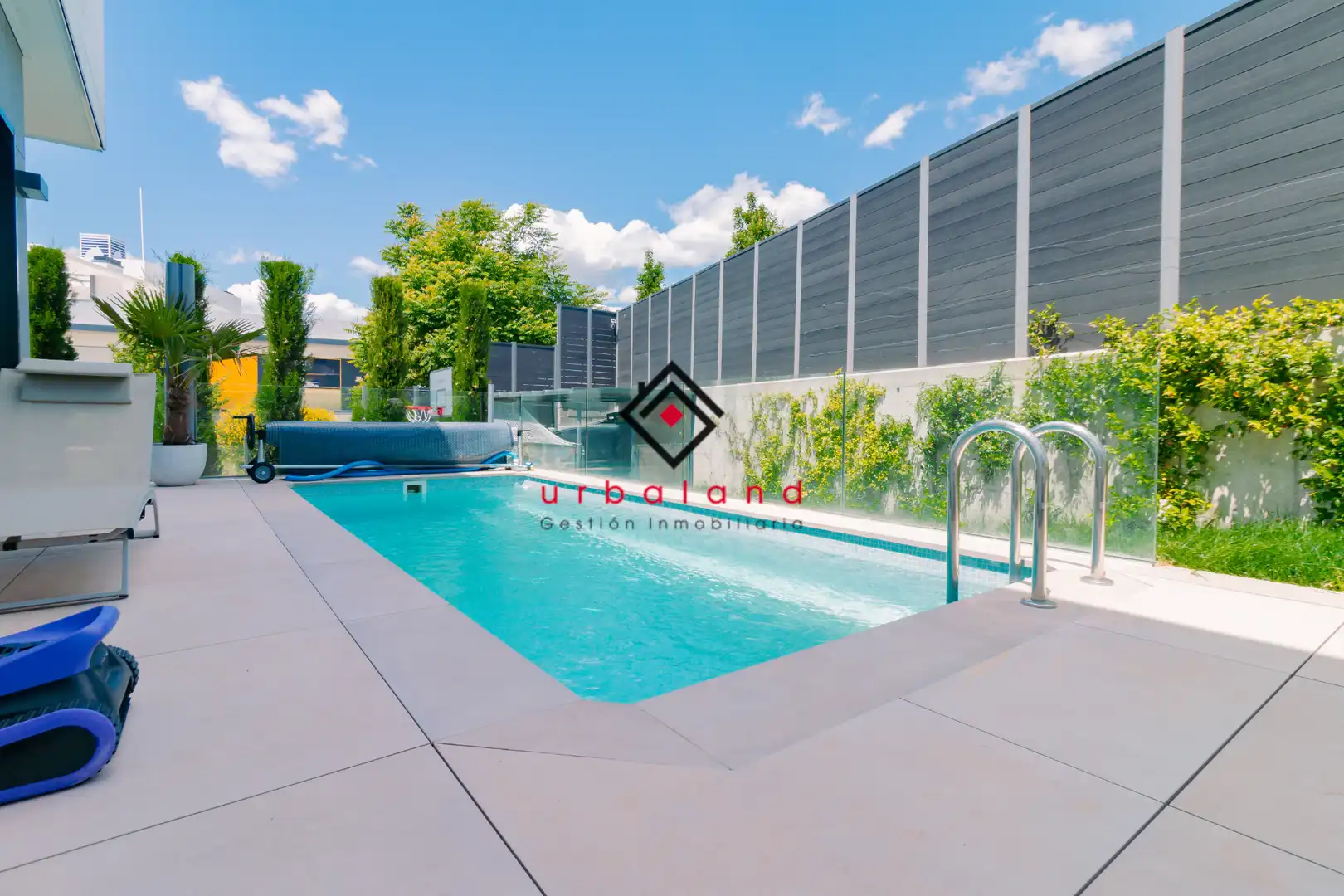 Semi-detached house with pool for sale in Calle de Cosme Damián Churruca, imagen 48
