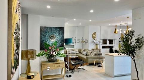 Photo 3 of Flat to rent in Casco Antiguo - Sta. Cruz - Ayuntamiento, Alicante