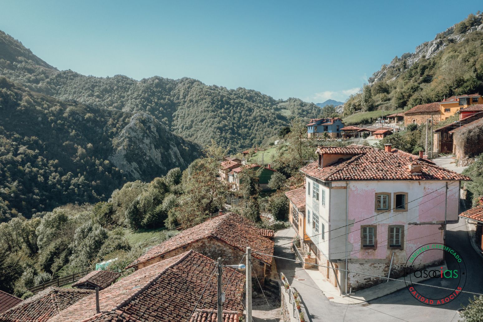 Exterior view of House or chalet for sale in Caso