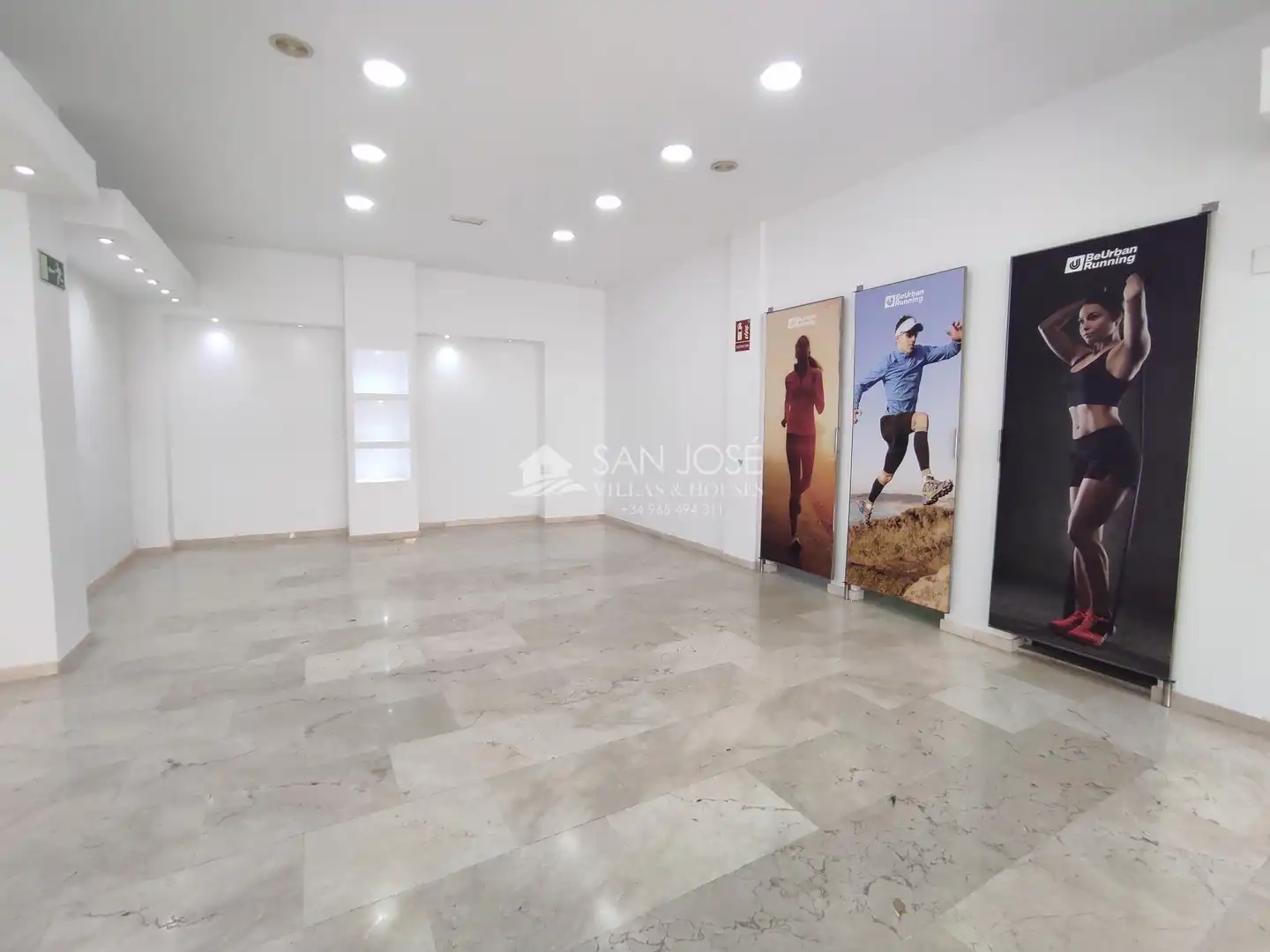 Local comercial en venda a Novelda, imagen 2