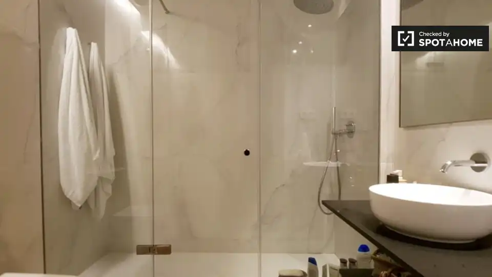 Appartamento con terrazza in affitto a Ciutat Vella, imagen 8