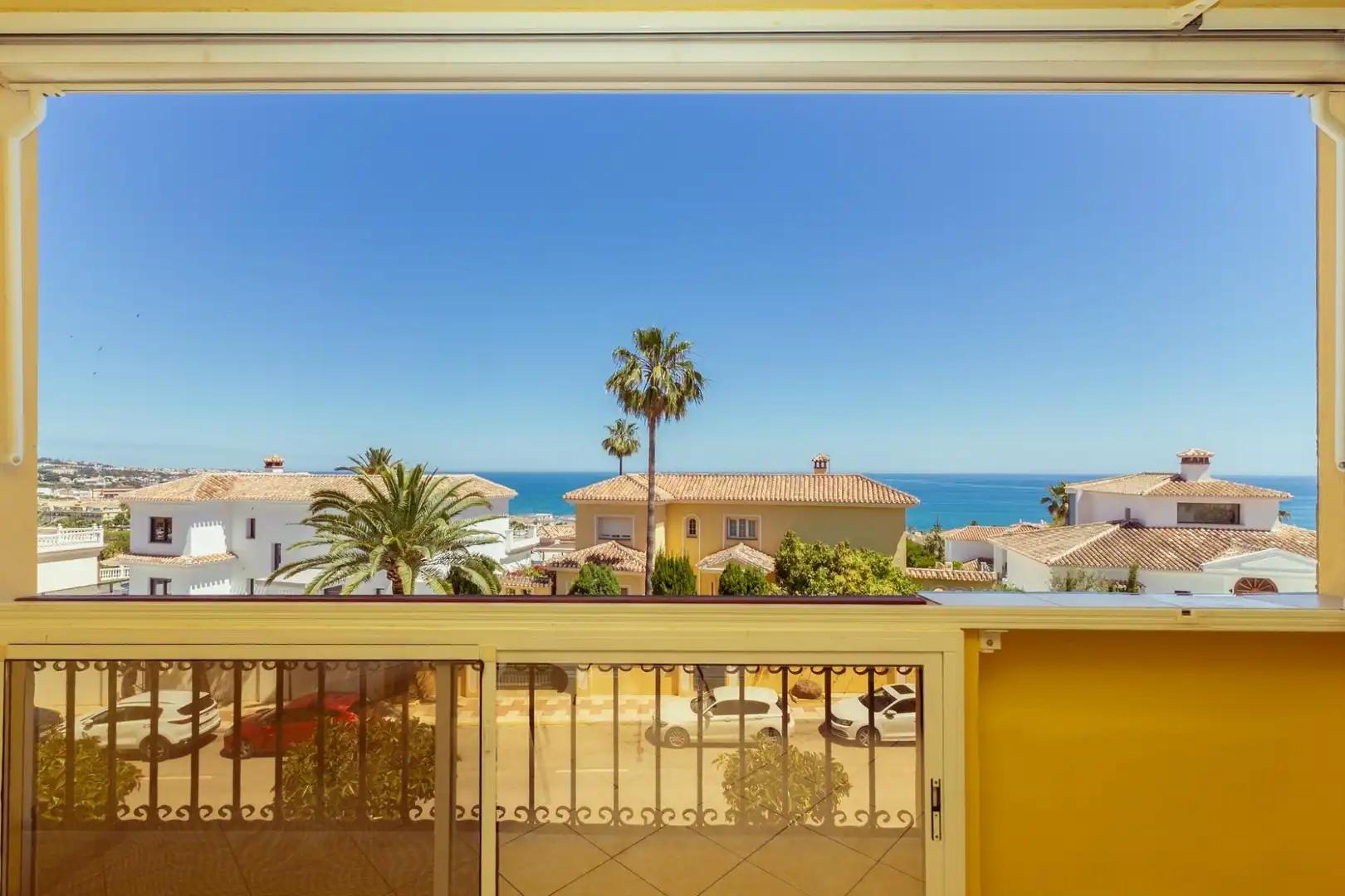 Vista exterior de Apartament en venda en Mijas amb Aire condicionat, Calefacció i Jardí privat