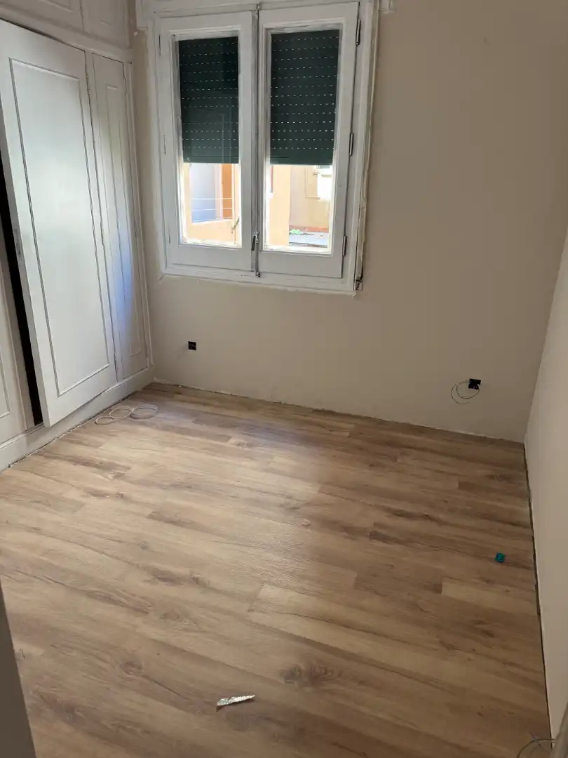 Dormitori de Pis de lloguer en Barcelona amb Aire condicionat, Calefacció i Parquet