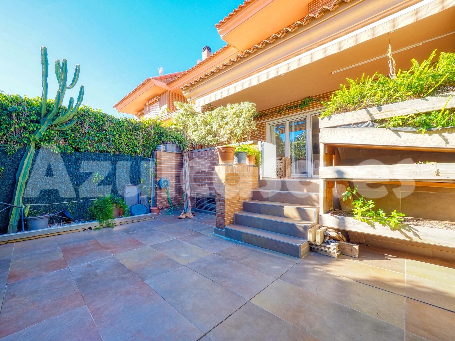 Garden of Single-family semi-detached for sale in Alicante / Alacant  with Air Conditioner, Private garden and Terrace