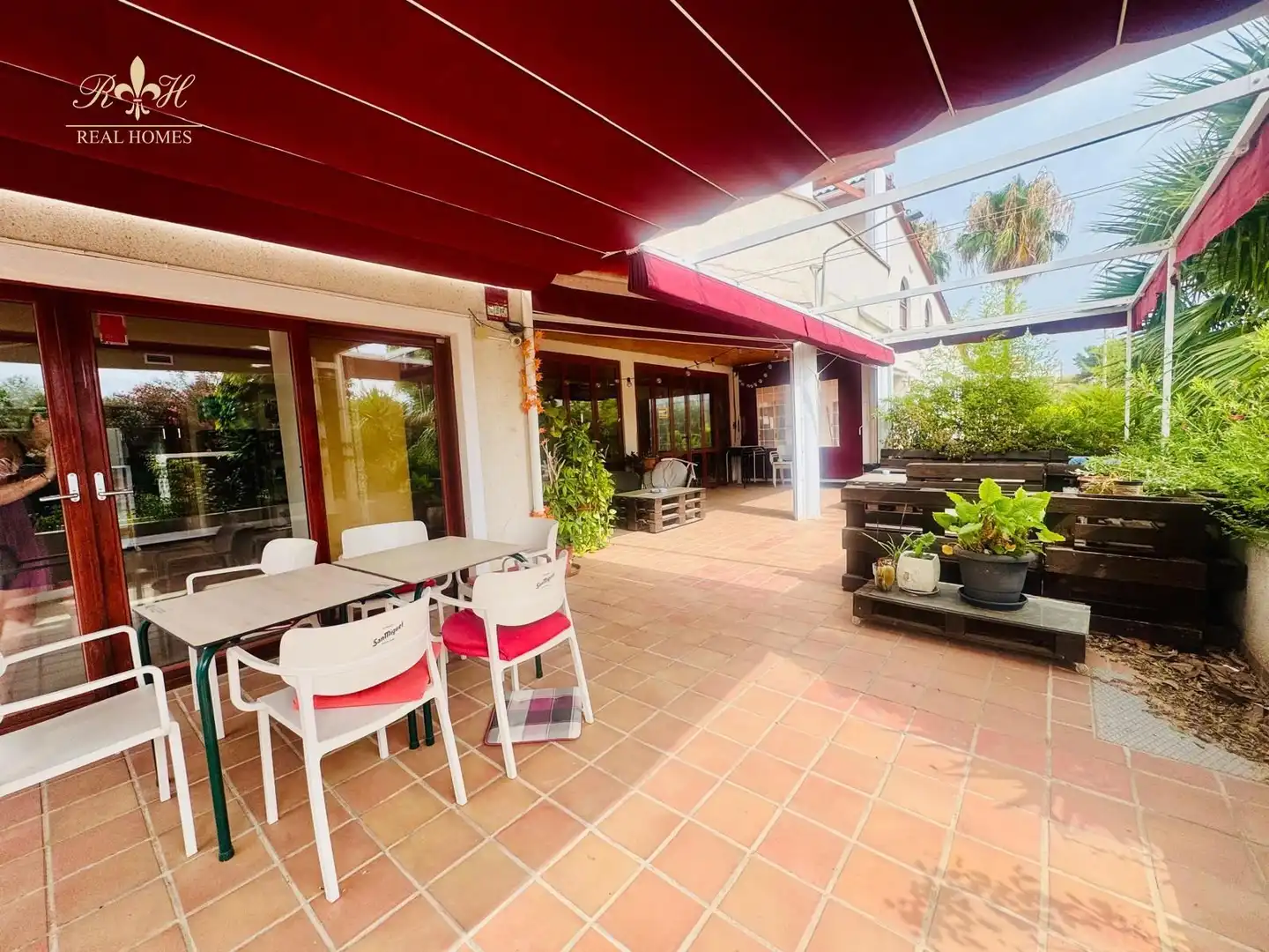 Local comercial en traspàs a HELECHO Nº 1 - RESTAURANTE EL JARDÍN -