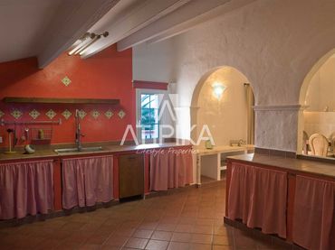 Casa rústica amb piscina en venda a Sant Climent - Es Canutells