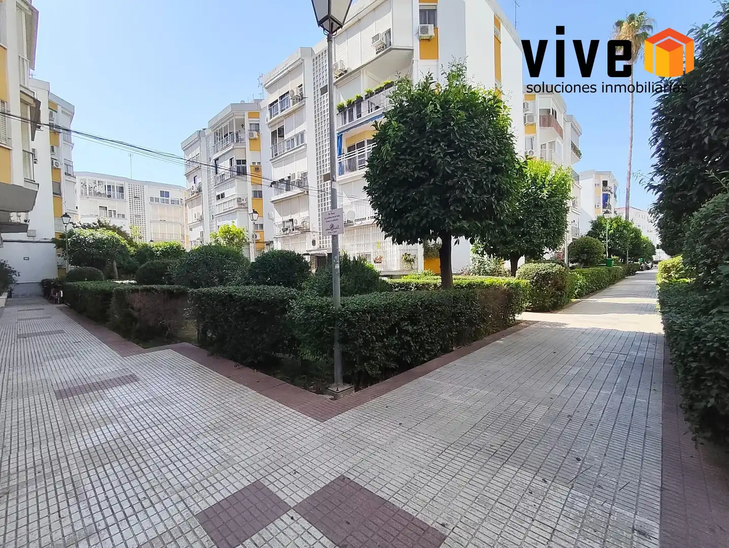 Parking de Piso en venta en Sevilla con Aire acondicionado, Terraza y Trastero