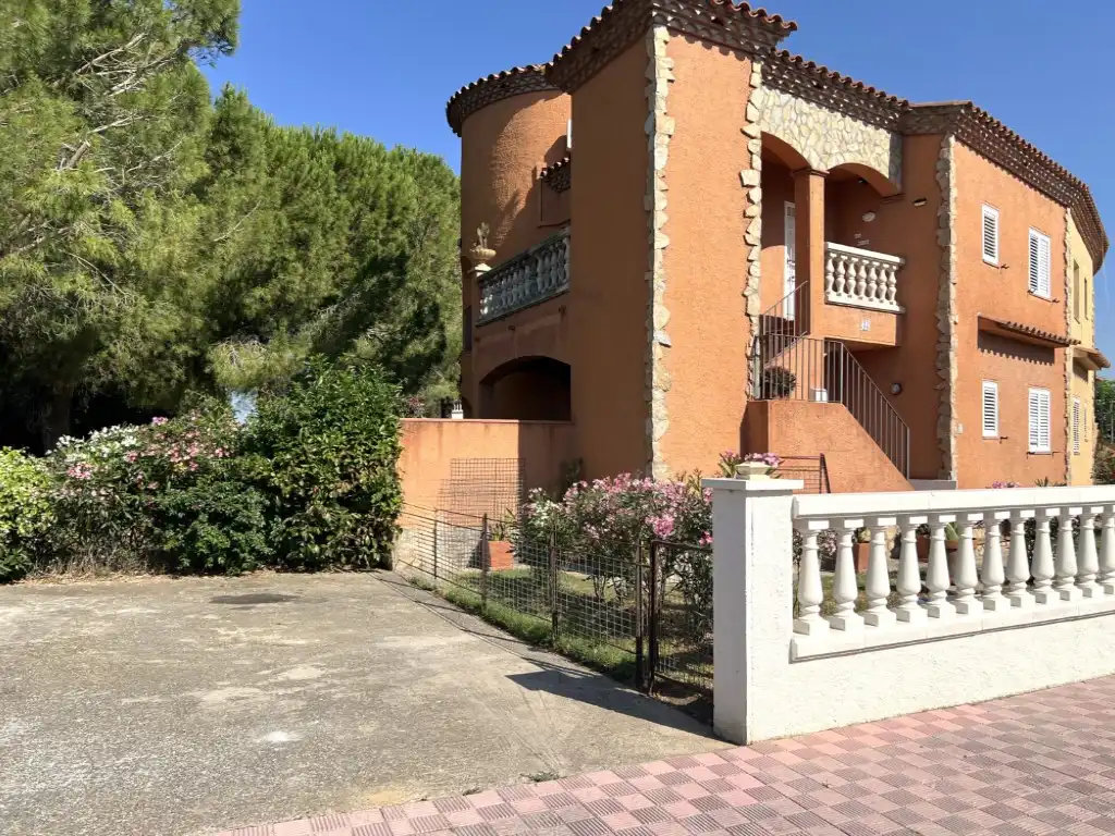 Exterior view of Flat for sale in Torroella de Fluvià  with Air Conditioner