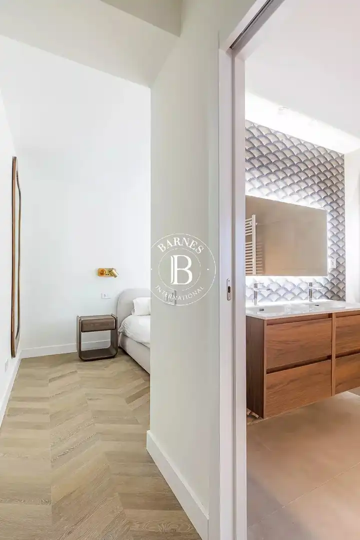 Bedroom of Flat for sale in Madrid  with Air Conditioner, Heating and Furnished