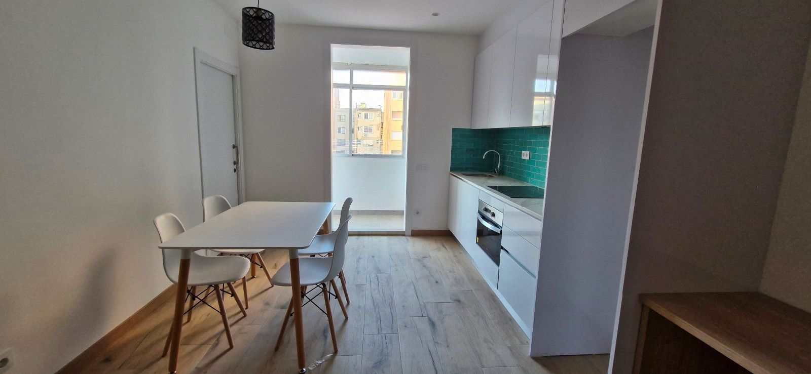 Cuina de Pis de lloguer en  Barcelona Capital amb Terrassa, Moblat i Balcó