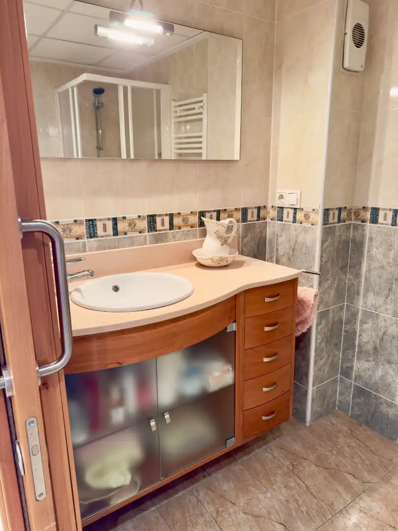 Baño de Apartamento en venta en Calpe / Calp con Aire acondicionado, Calefacción y Trastero