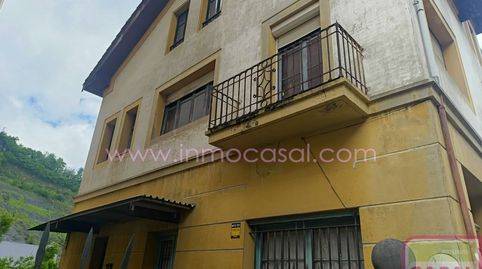 SE VENDE CASA INDEPENDIENTE CON TERRENO EN CABAÑAQUINA. De dos plantas, cuatro habitaciones dobles, cocina amplia, sala de estar,, imatge 4