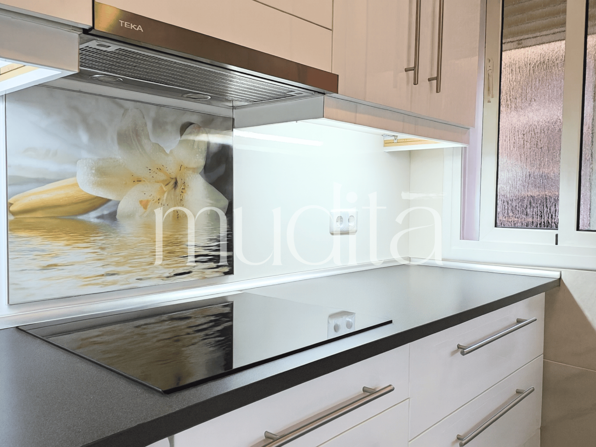 Cocina de Apartamento en venta en Badalona con Calefacción, Horno y Balcón