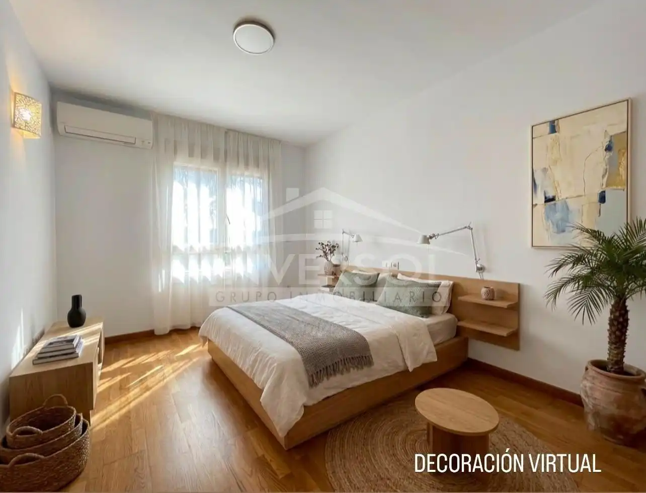 Habitación de Piso en venta en El Ejido con Terraza, Horno y Balcón