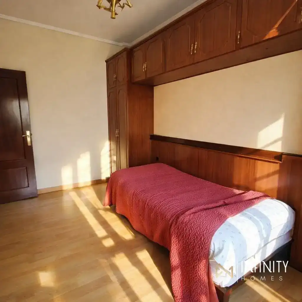 Bedroom of Flat for rent in Bilbao   with Heating