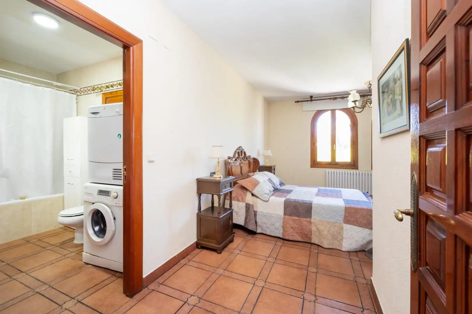 Dormitori de Casa o xalet en venda en Baza amb Aire condicionat, Calefacció i Jardí privat