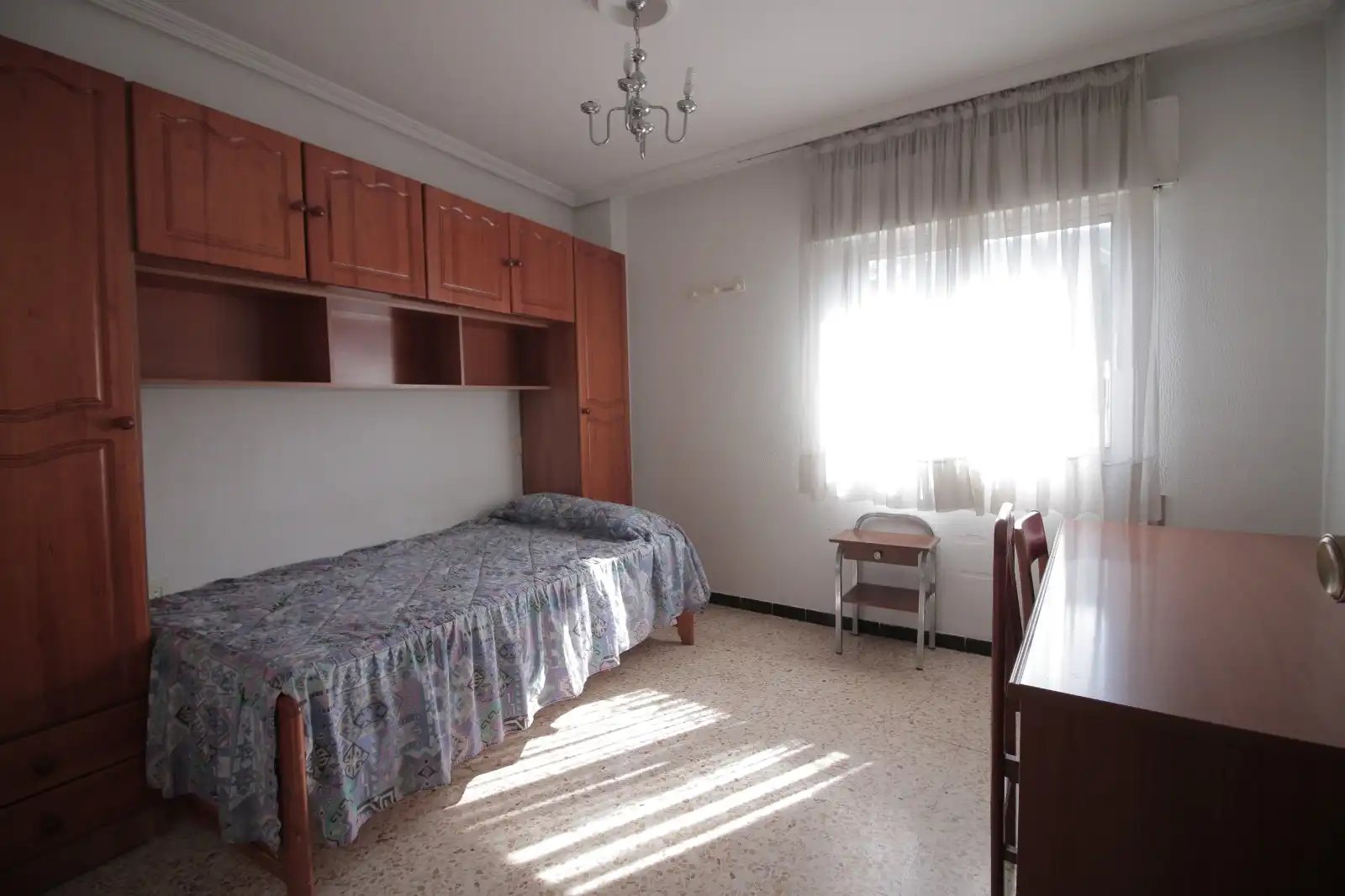 Schlafzimmer von Wohnung zur Miete in Cáceres mit Klimaanlage, Heizung und Terrasse