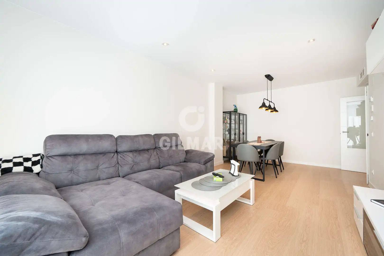 Living room of Flat for sale in Madrid  with Heating, Private garden and Storage room