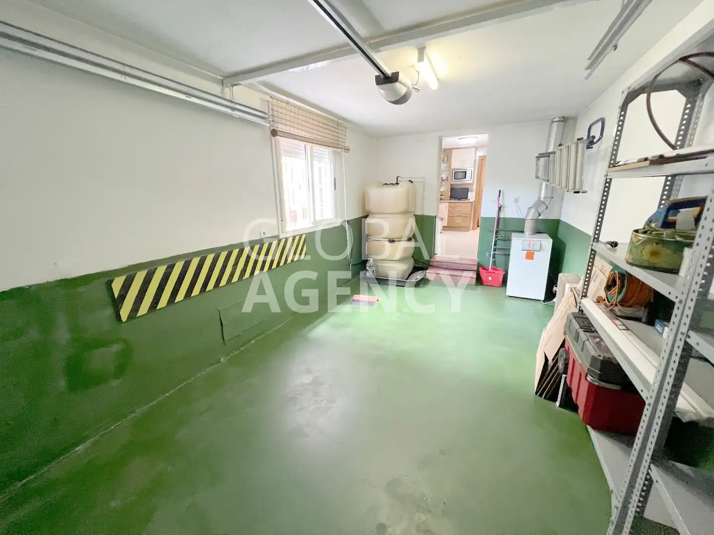 Casa adosada en venta en Torrejón del Rey con Calefacción, Jardín privado y Horno