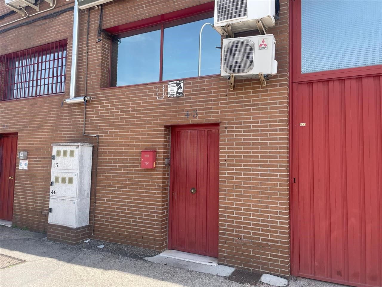 Exterior view of Industrial buildings for sale in  Madrid Capital