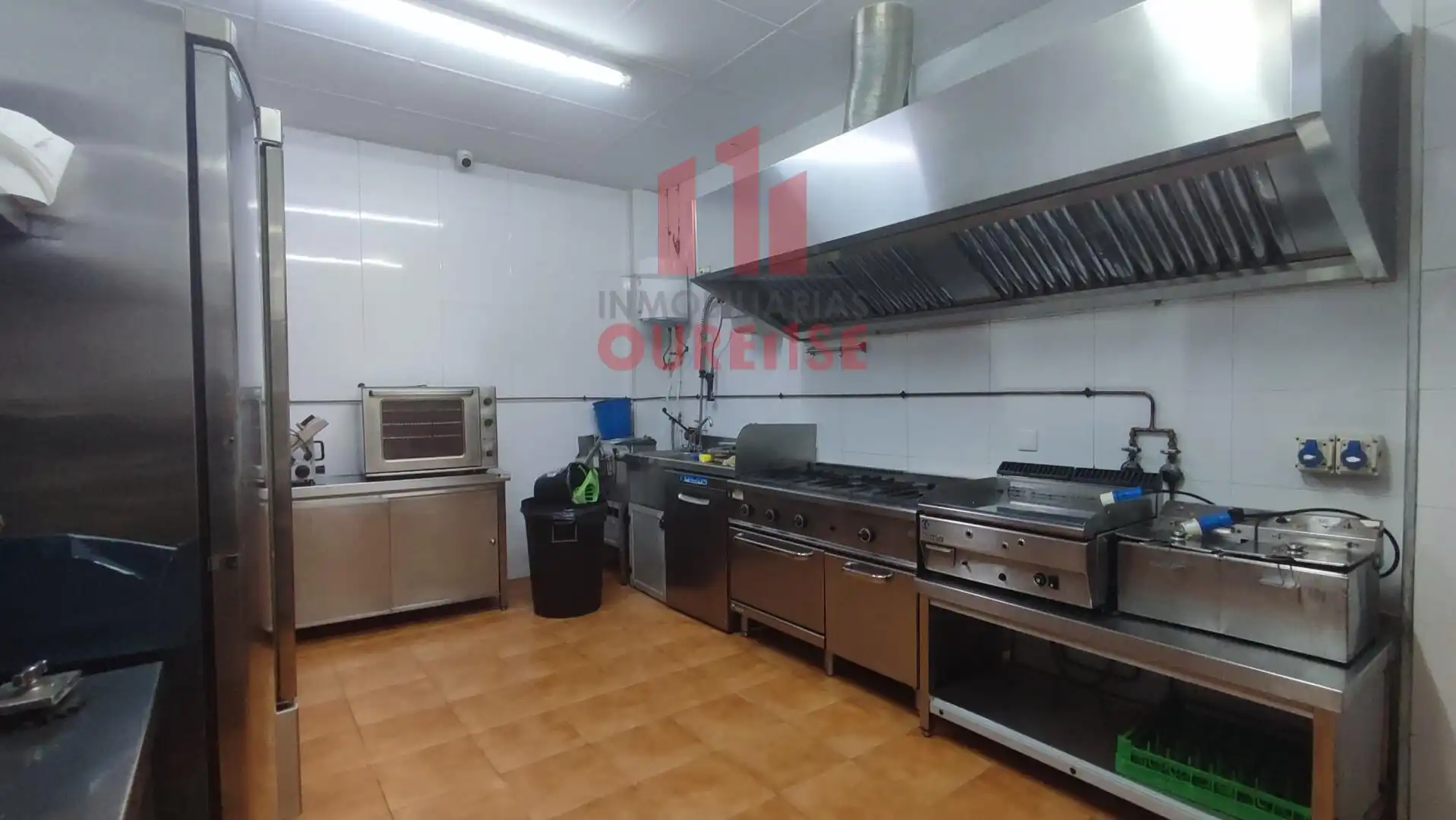 Cocina de Local de alquiler en Ourense Capital  con Amueblado