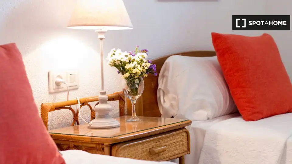 Room in Velilla - Velilla Taramay