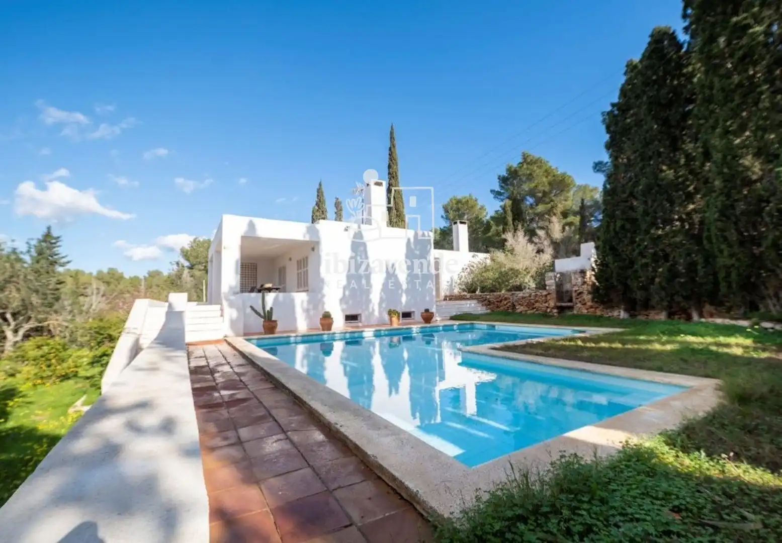 Casa amb piscina en venda a Santa Eulali