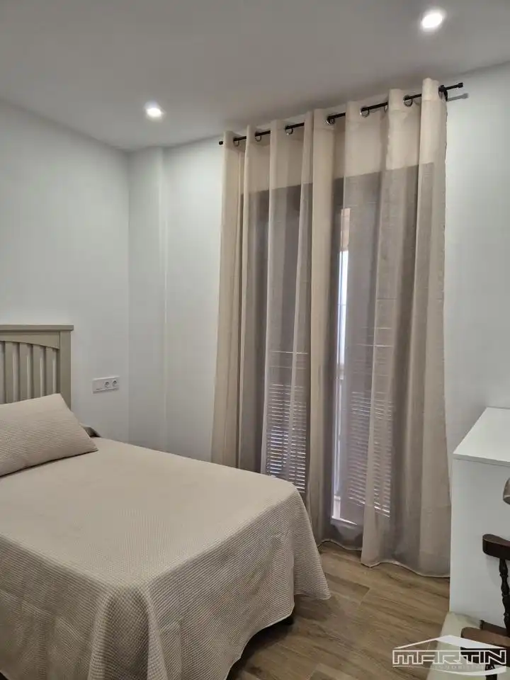 Habitación de Piso de alquiler en Lucena con Aire acondicionado, Terraza y Amueblado