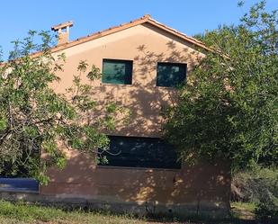 Vista exterior de Finca rústica en venda en La Riera de Gaià amb Traster