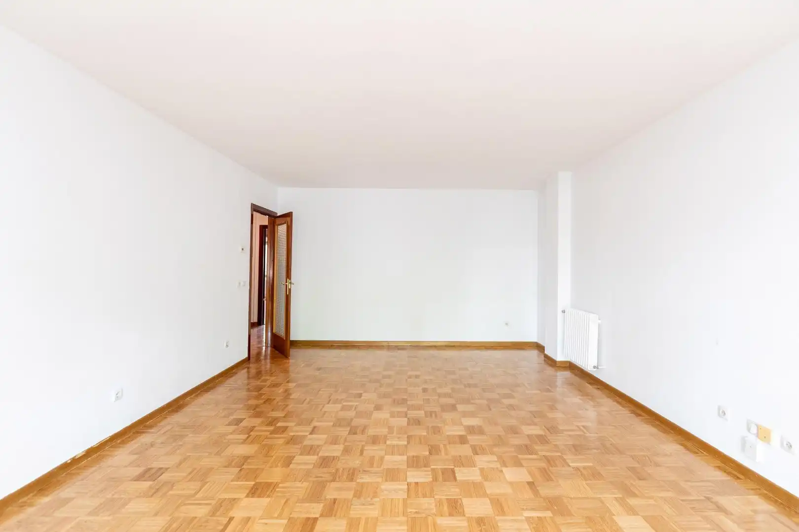 Sala de estar de Piso de alquiler en Madrid con Piscina comunitaria