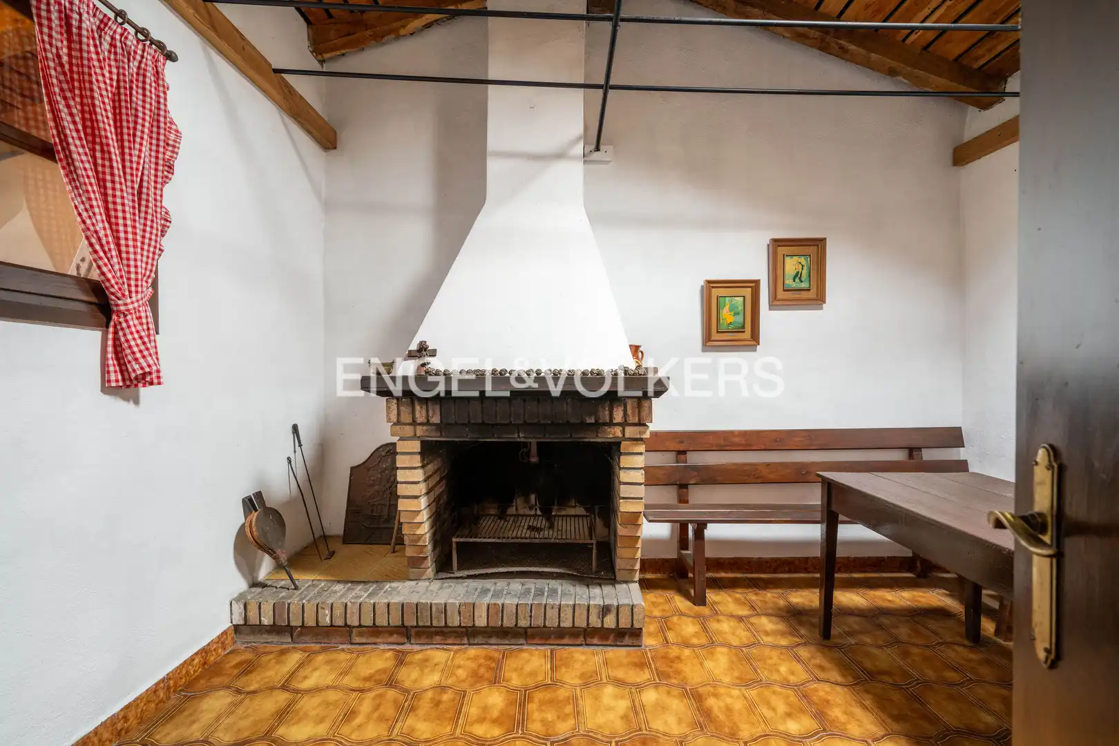 Sala de estar de Casa adosada en venta en Eskoriatza con Calefacción y Terraza