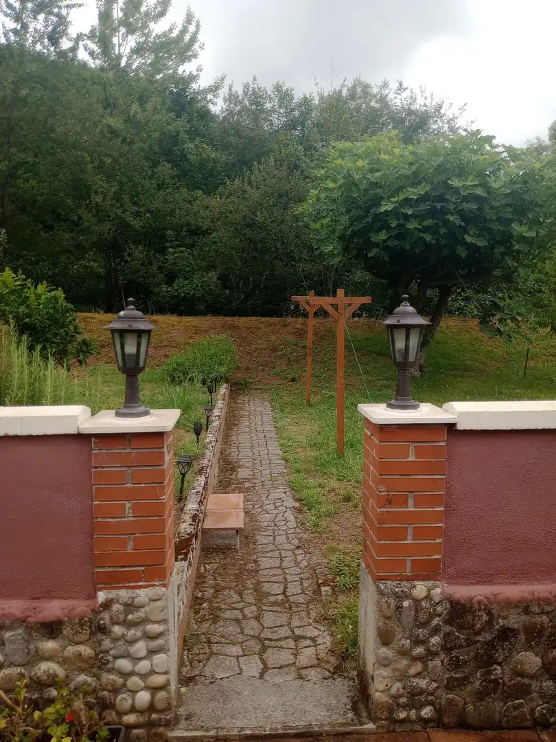 Jardín de Casa o chalet en venta en Parres con Calefacción y Jardín privado
