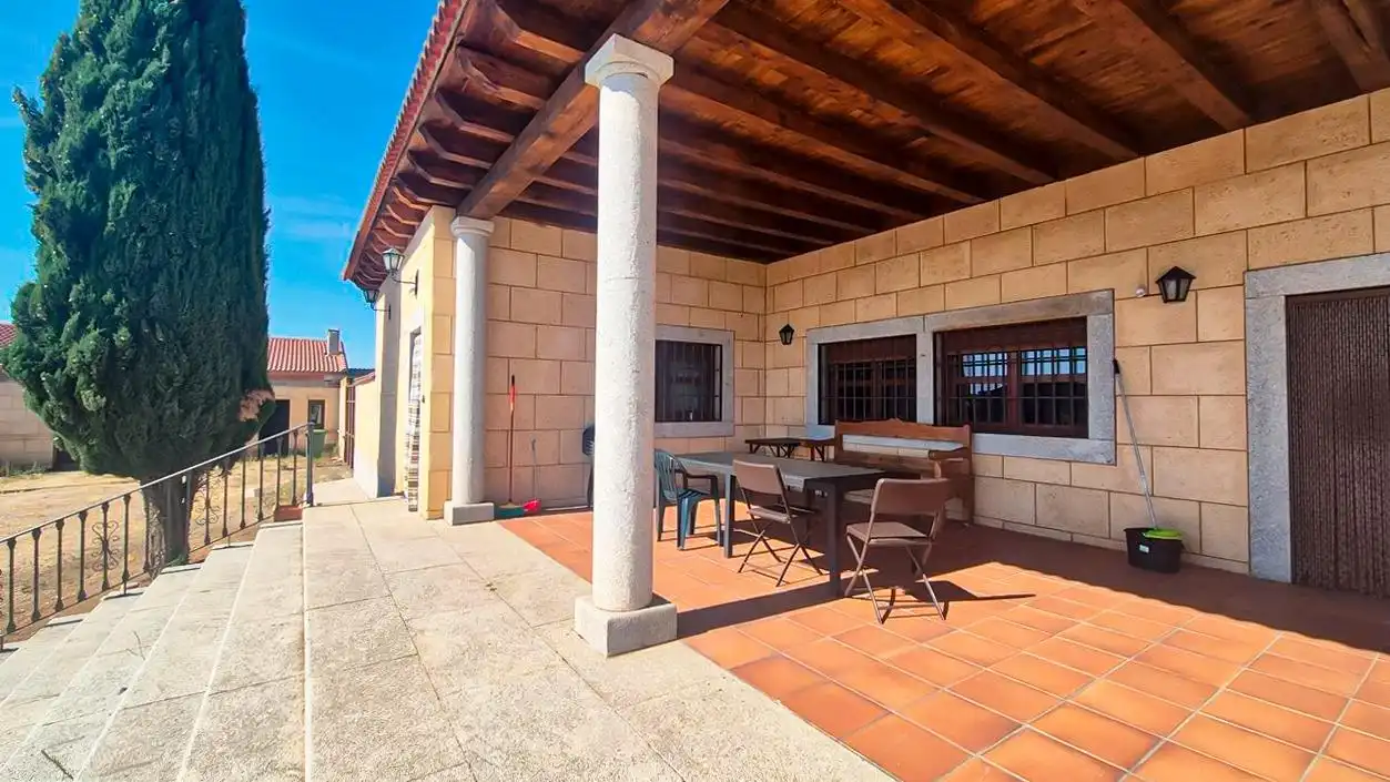 Terraza de Casa o chalet en venta en Ledesma