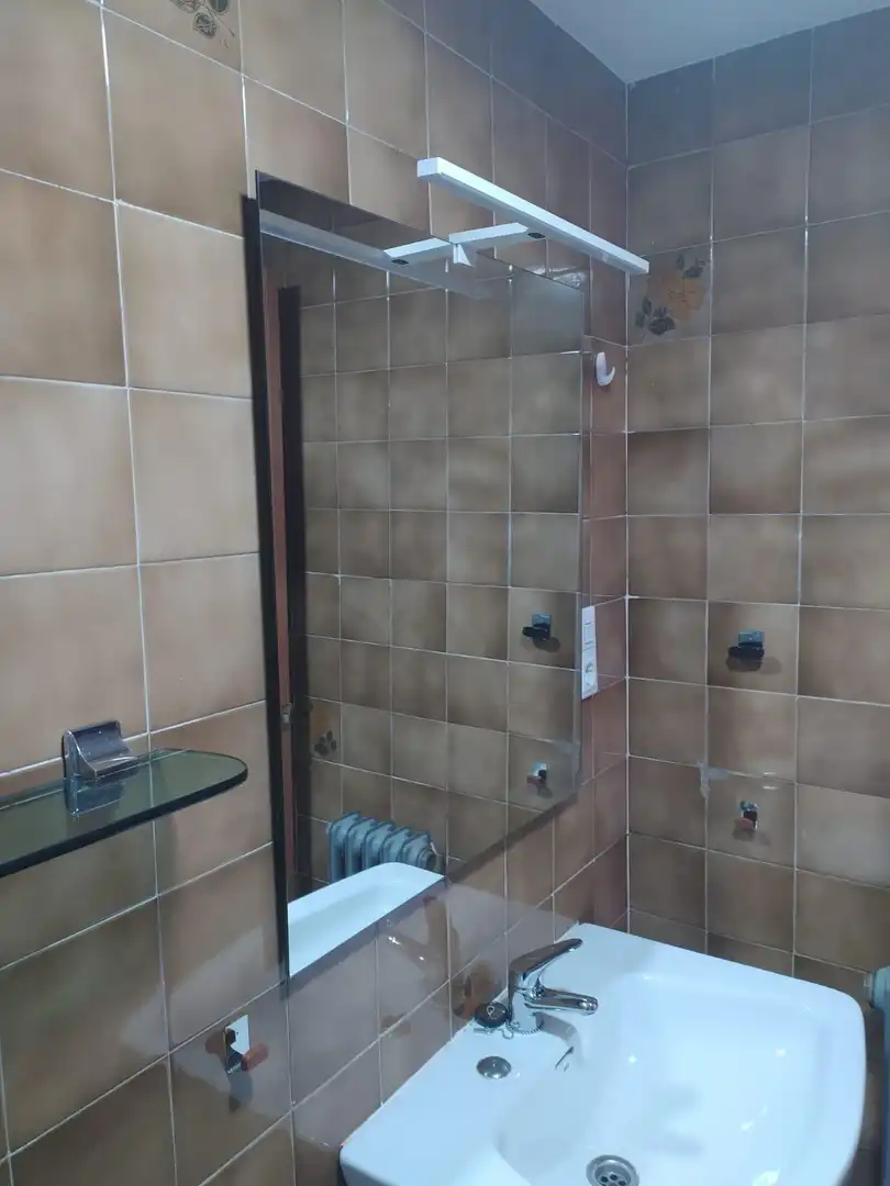 Bathroom of Flat for rent in Granada  with Heating and Furnished