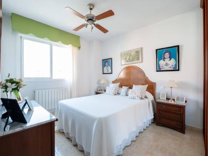Bedroom of Flat for sale in Coslada