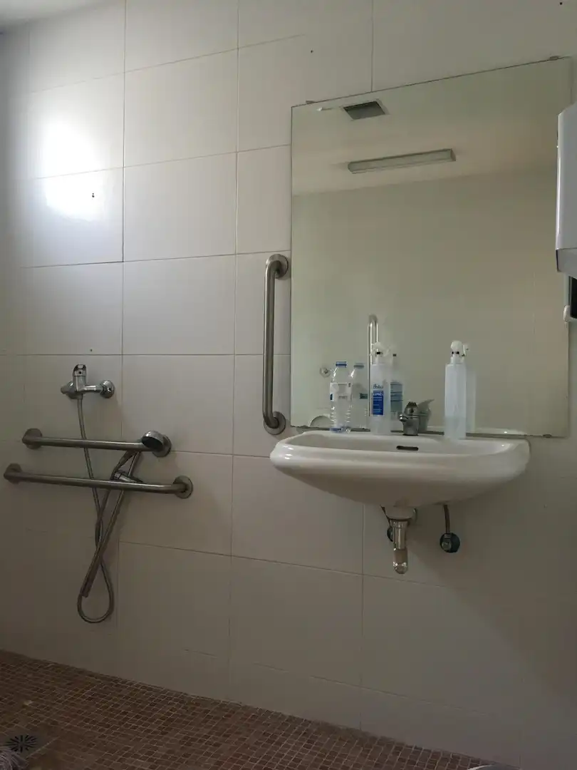 Business premises for sale in Carrer de la Torre de Taialà 40, imagen 20