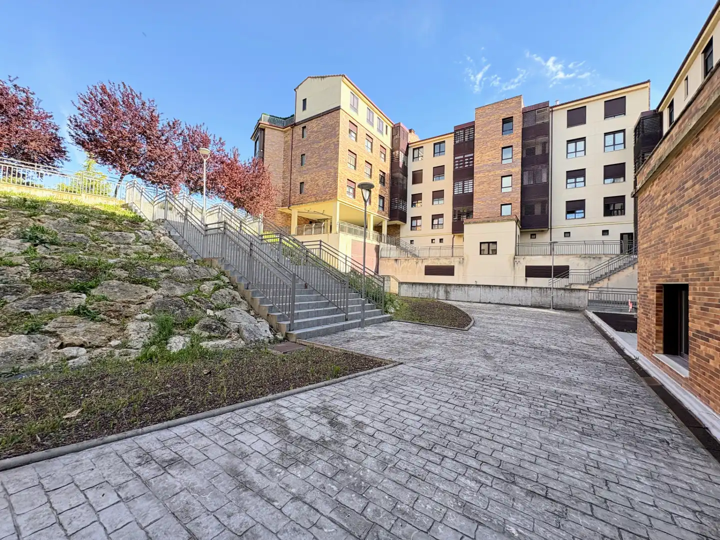 Exterior view of Flat for sale in Cistérniga  with Heating, Private garden and Storage room
