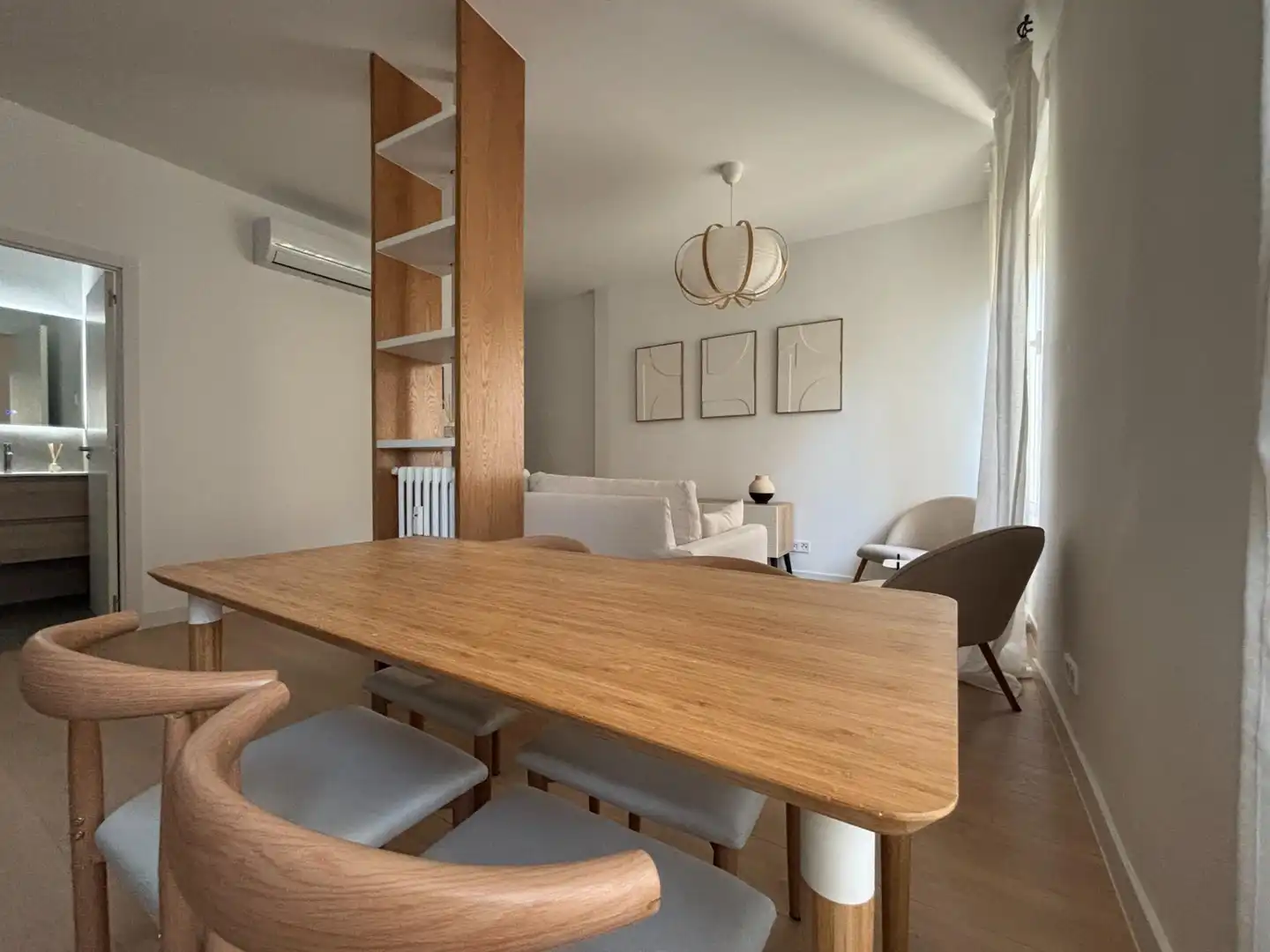 Dining room of Flat for rent in Madrid  with Air Conditioner, Heating and Furnished