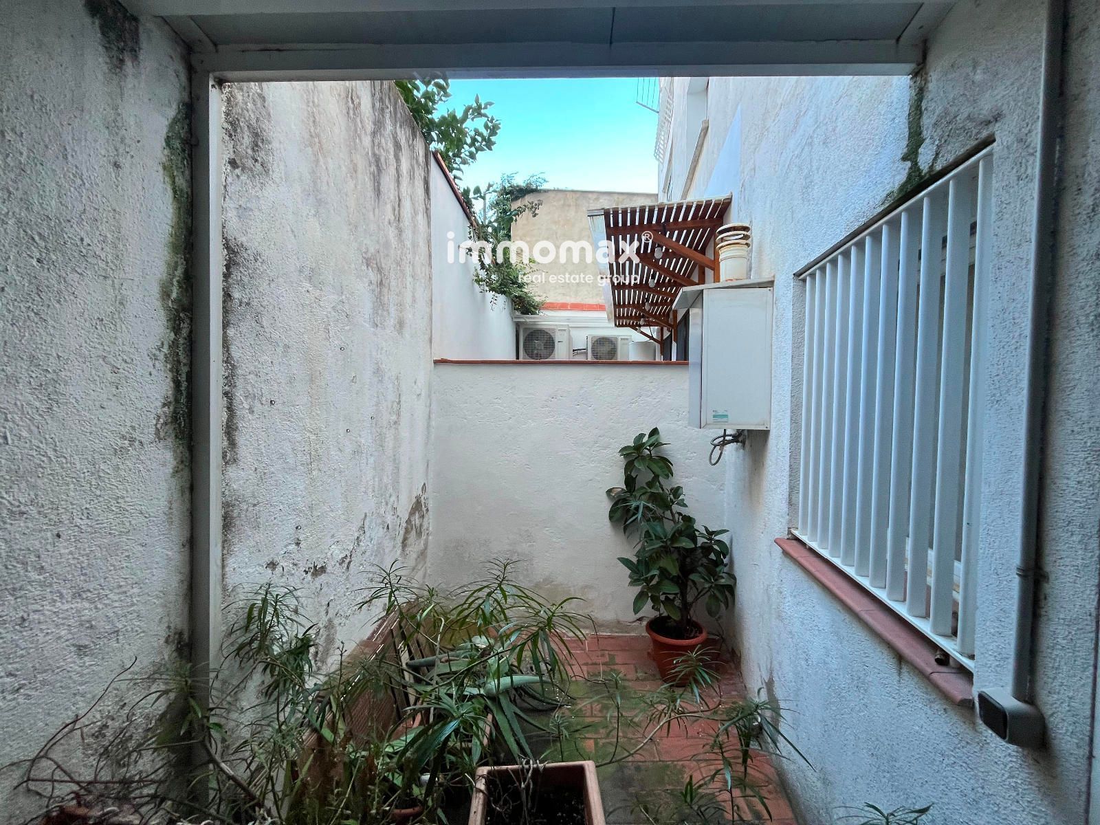 Terrassa de Local en venda en Vilanova i la Geltrú amb Aire condicionat, Terrassa i Internet