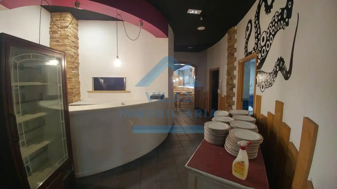 Local de lloguer en Ames amb Terrassa