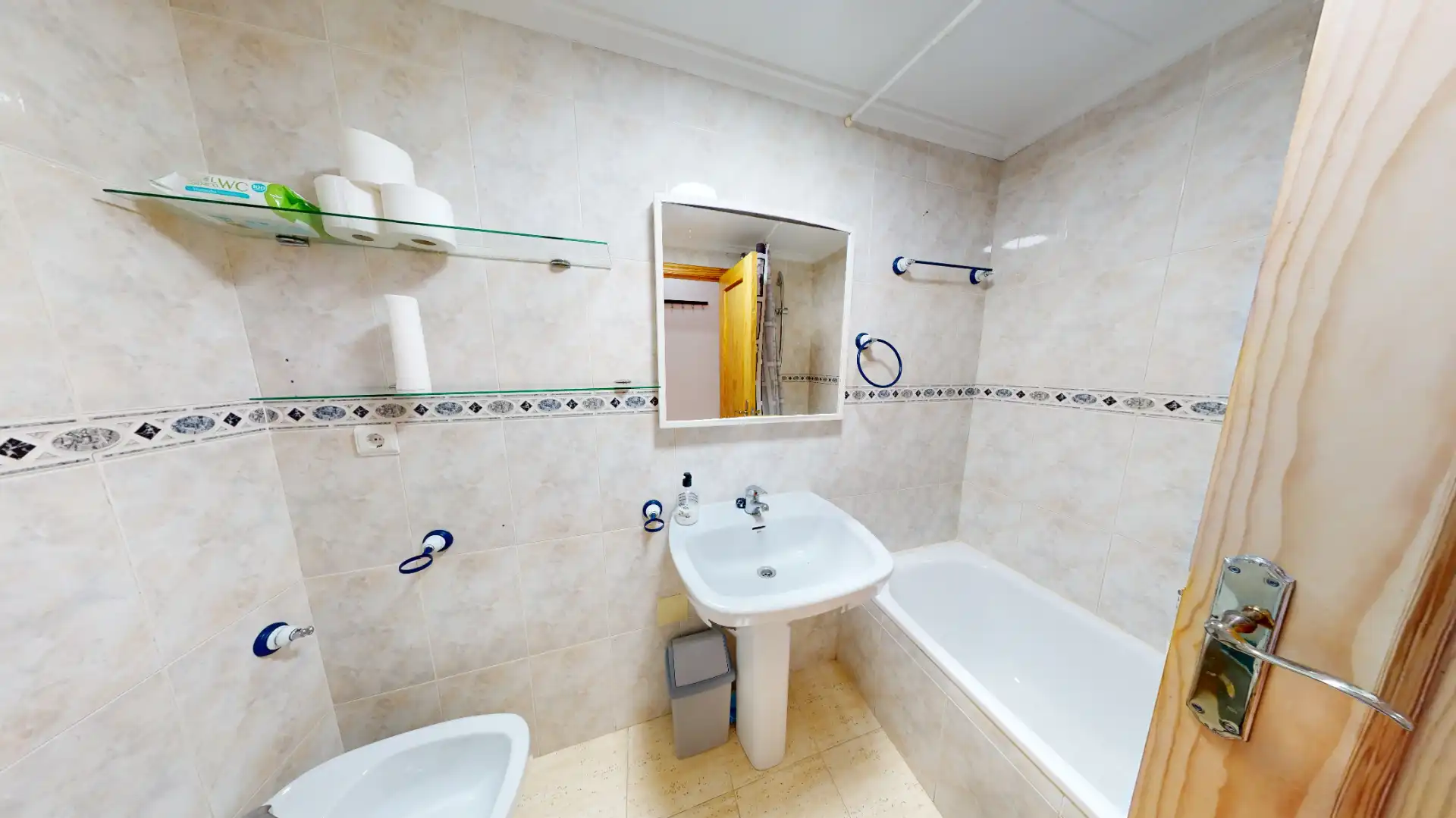 Baño de Ático en venta en Torrevieja con Aire acondicionado, Calefacción y Terraza