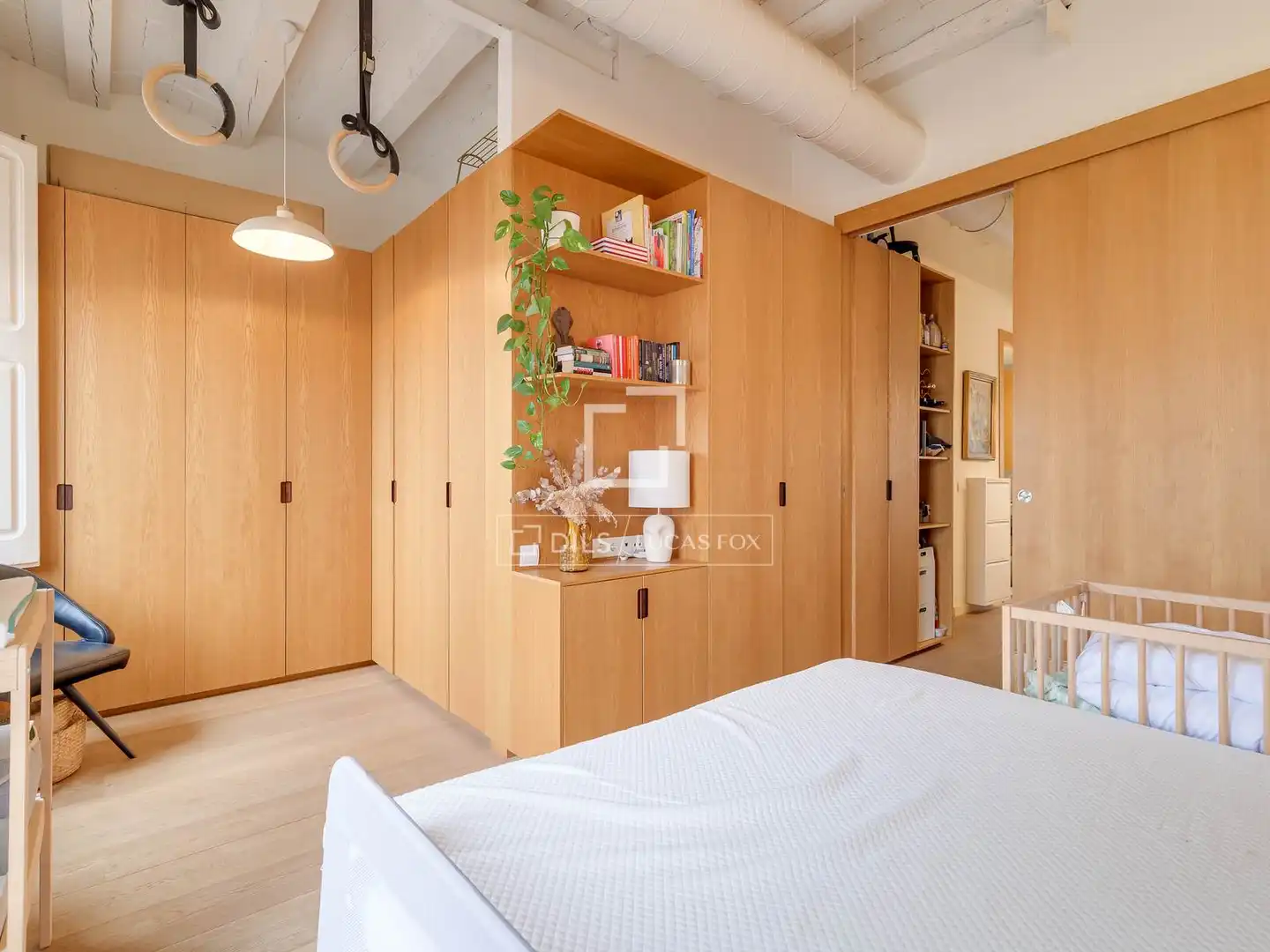 Schlafzimmer von Wohnung zum Verkauf in Barcelona mit Klimaanlage, Heizung und Parkett