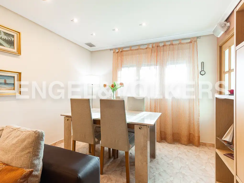 Flat for rent in Sant Pau