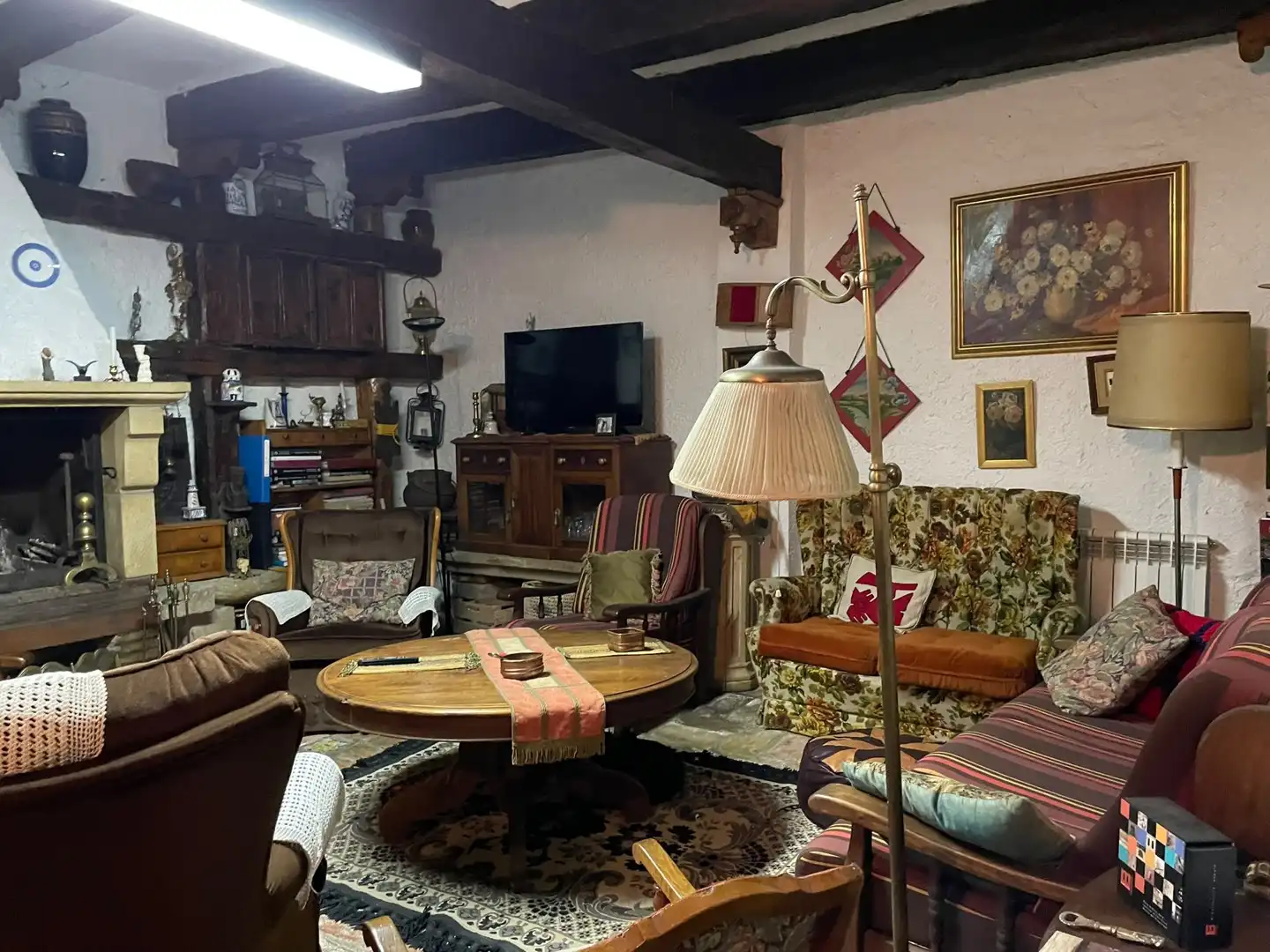 Sala de estar de Casa adosada en venta en Uncastillo con Terraza, Trastero y Amueblado