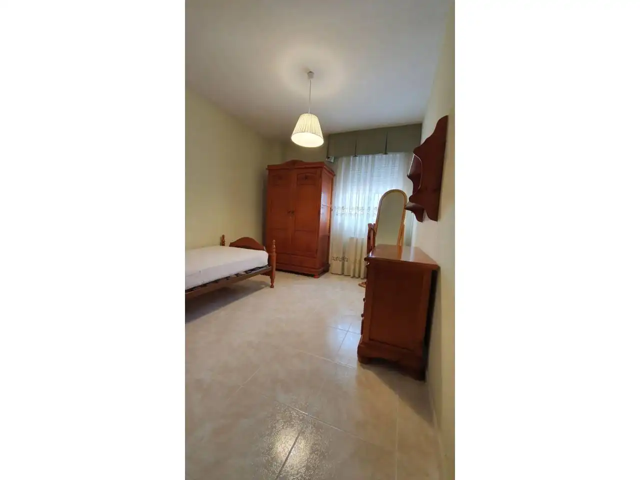 Schlafzimmer von Wohnung zur Miete in Fuenlabrada mit Heizung und Möbliert